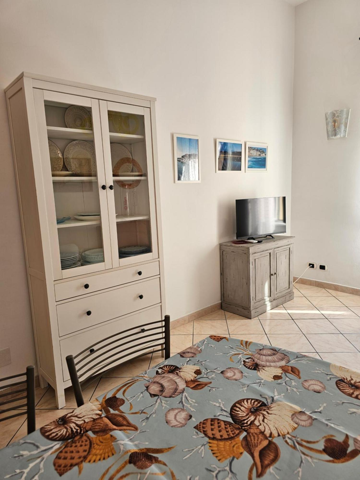 Casa Atena, Spaziosa, Romantica Con Idromassaggio Privato Varazze Kültér fotó